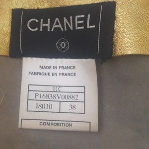 Channel Vintage 100% calfskin Used size 28/30 waist
